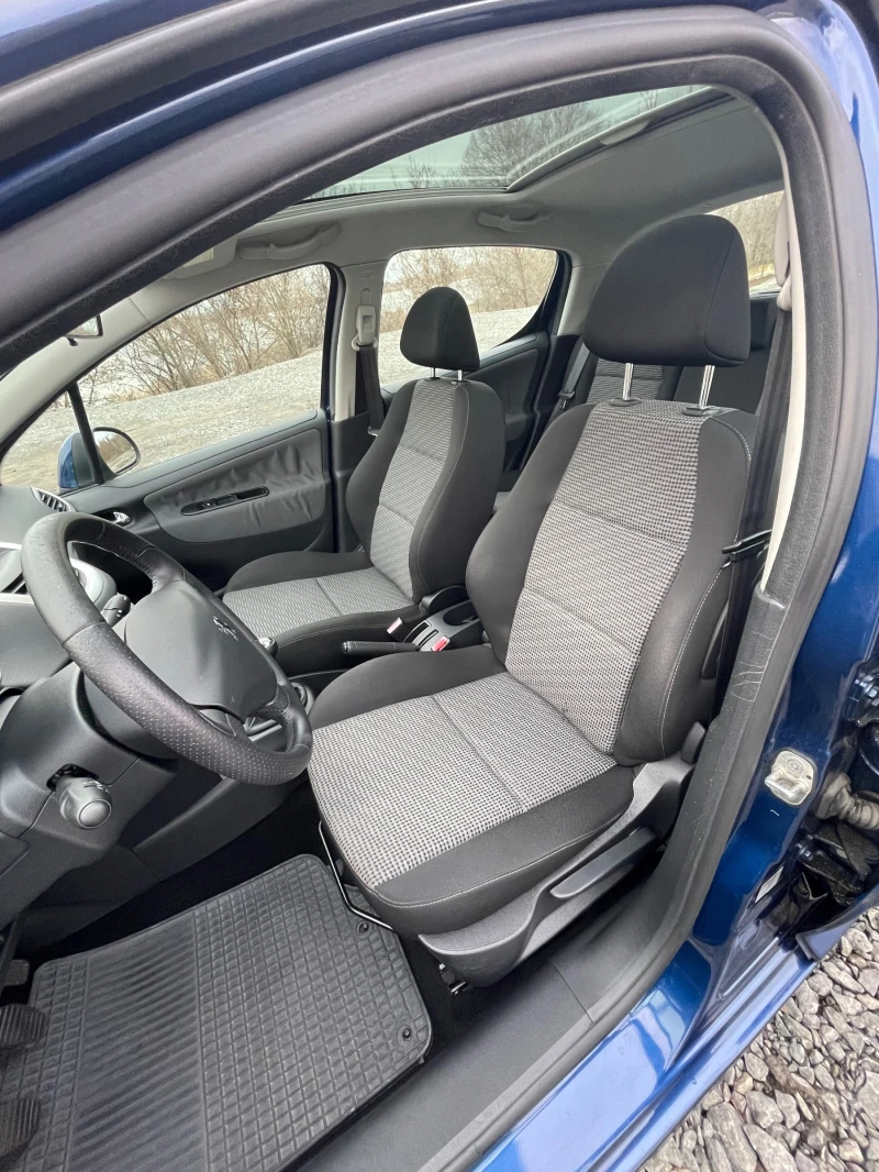 Peugeot 207 1.6  64 000км!!!!PANORAMA, снимка 10 - Автомобили и джипове - 51351700