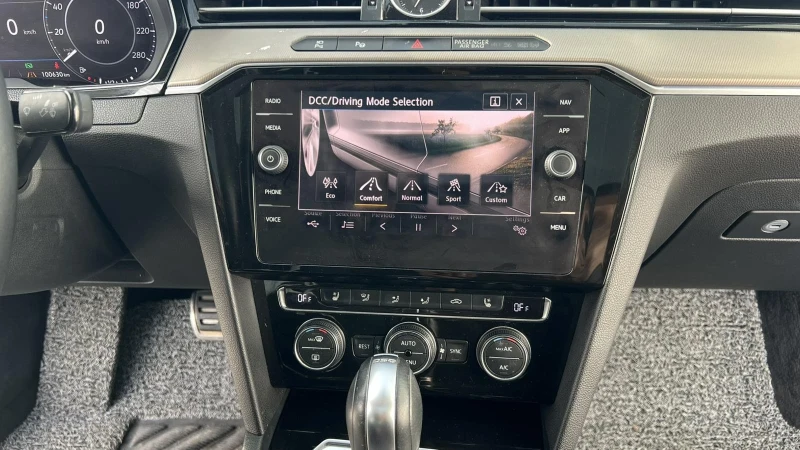 VW Arteon 2.0TDI 190к.с. 100 000км. ВИДЕО , снимка 15 - Автомобили и джипове - 51622810