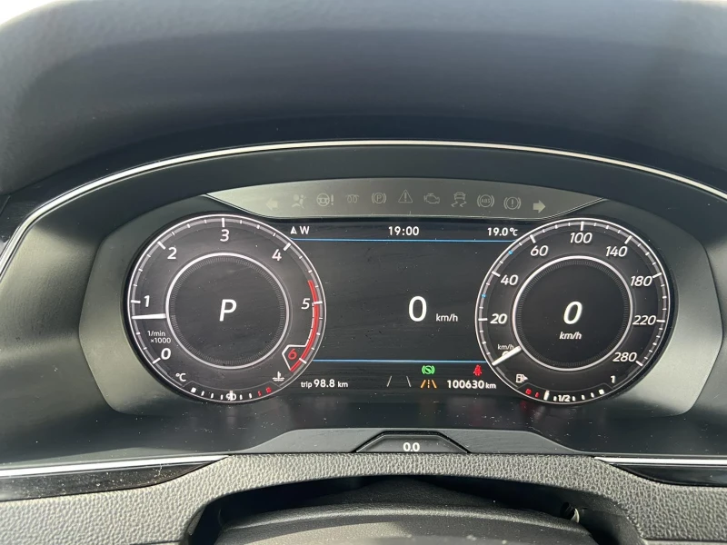 VW Arteon 2.0TDI 190к.с. 100 000км. ВИДЕО , снимка 11 - Автомобили и джипове - 51622810