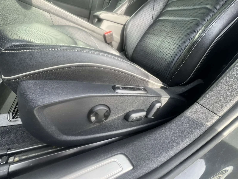 VW Arteon 2.0TDI 190к.с. 100 000км. ВИДЕО , снимка 13 - Автомобили и джипове - 51622810