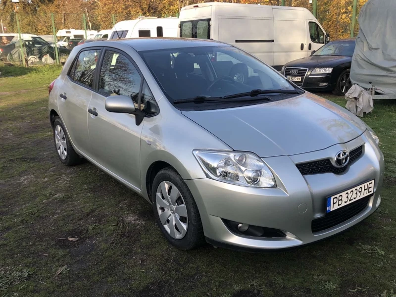 Toyota Auris, снимка 2 - Автомобили и джипове - 52530335