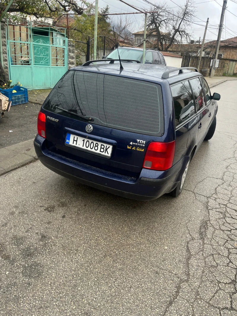 VW Passat, снимка 2 - Автомобили и джипове - 52582671