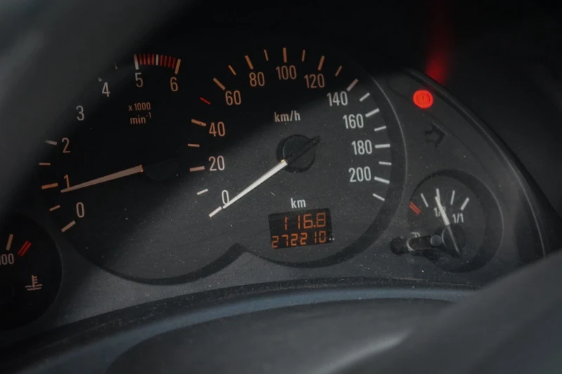 Opel Corsa, снимка 14 - Автомобили и джипове - 52685009