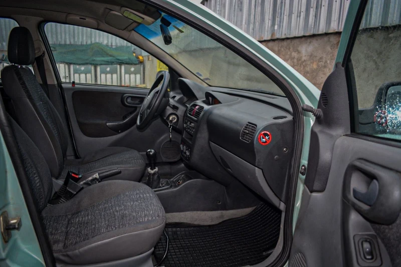 Opel Corsa, снимка 10 - Автомобили и джипове - 52685009