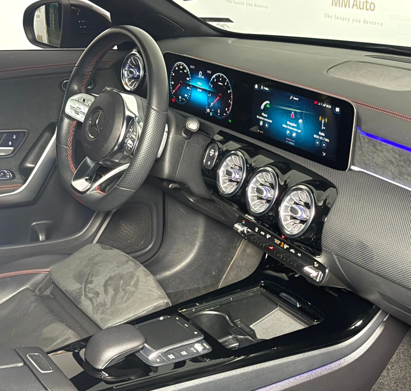 Mercedes-Benz CLA 220 4Matic* AMG* Camera, снимка 10 - Автомобили и джипове - 53558624