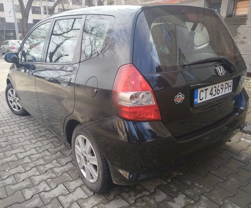 Honda Jazz 1.4, снимка 4 - Автомобили и джипове - 53582410