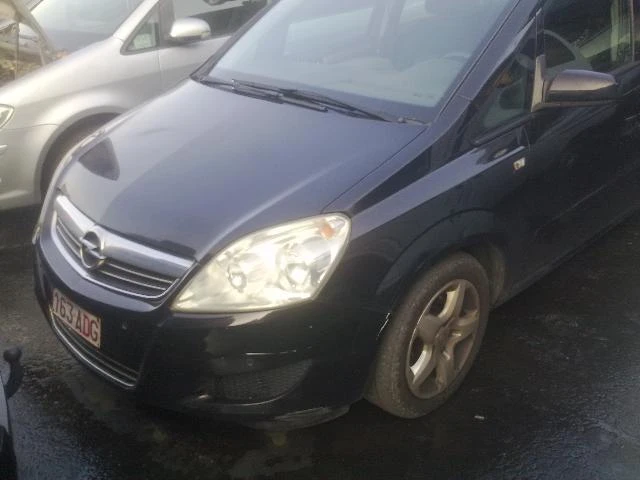 Opel Zafira 1.7CDTi/1.9 CDTI, снимка 2 - Автомобили и джипове - 21259441