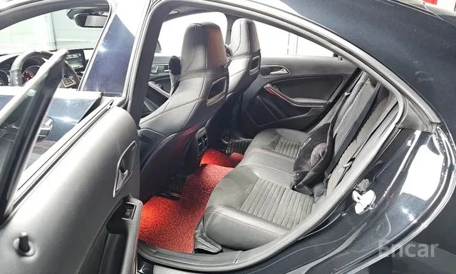 Mercedes-Benz CLA 220 AMG/ПАНОРАМА/ФИКСИРАНА ЦЕНА ДО БЪЛГАРИЯ, снимка 13 - Автомобили и джипове - 55102567