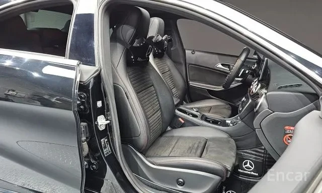 Mercedes-Benz CLA 220 AMG/ПАНОРАМА/ФИКСИРАНА ЦЕНА ДО БЪЛГАРИЯ, снимка 12 - Автомобили и джипове - 55102567