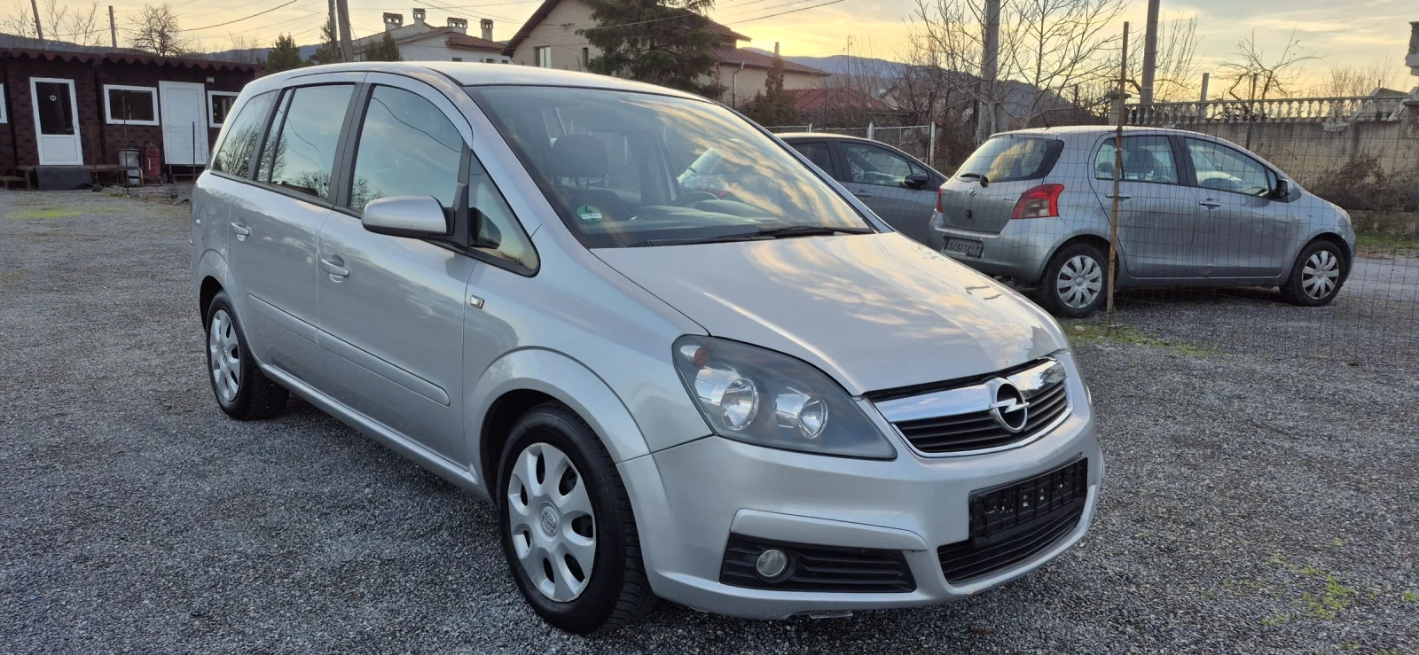 Opel Zafira 1.6i Бензин 7 места, снимка 1