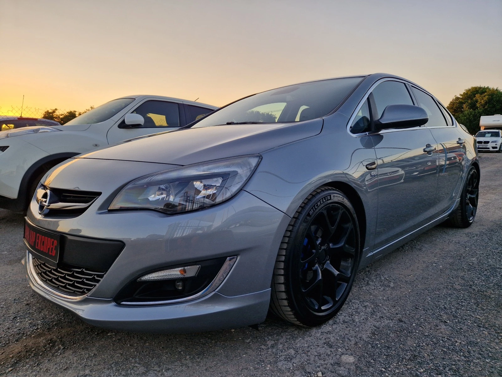 Opel Astra 1.4T OPC Line - изображение 6