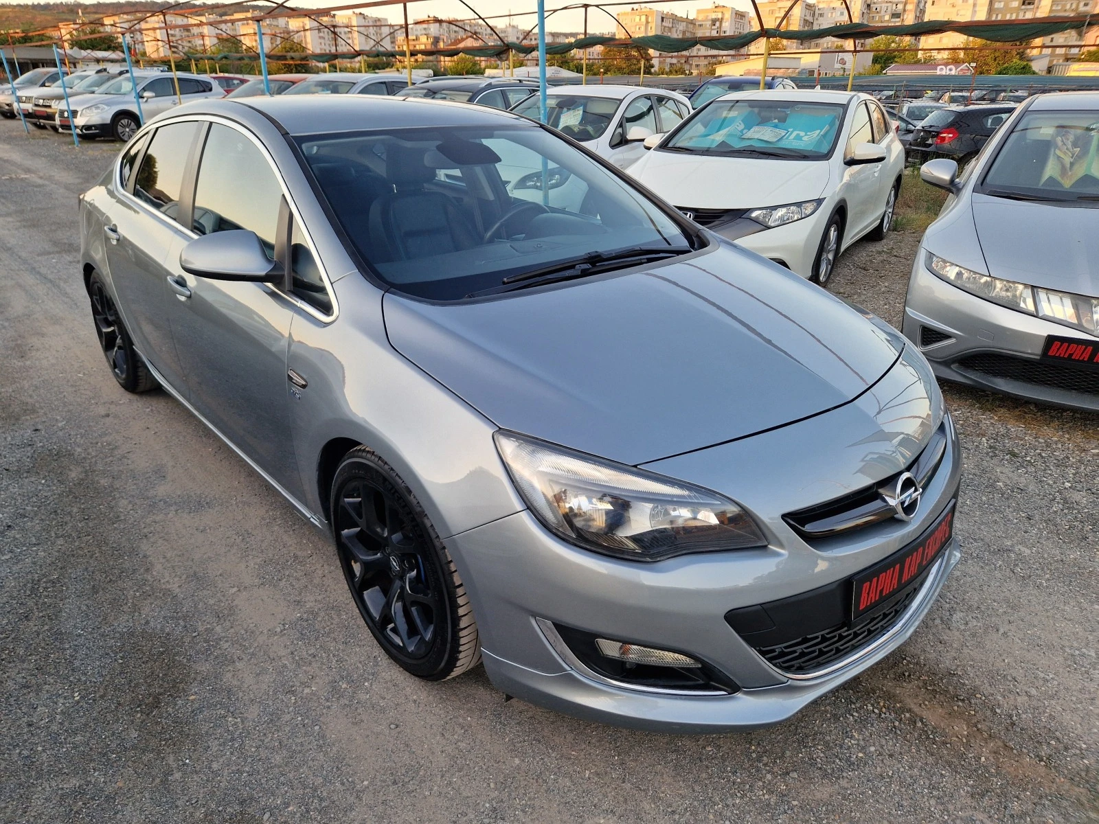 Opel Astra 1.4T OPC Line - изображение 2