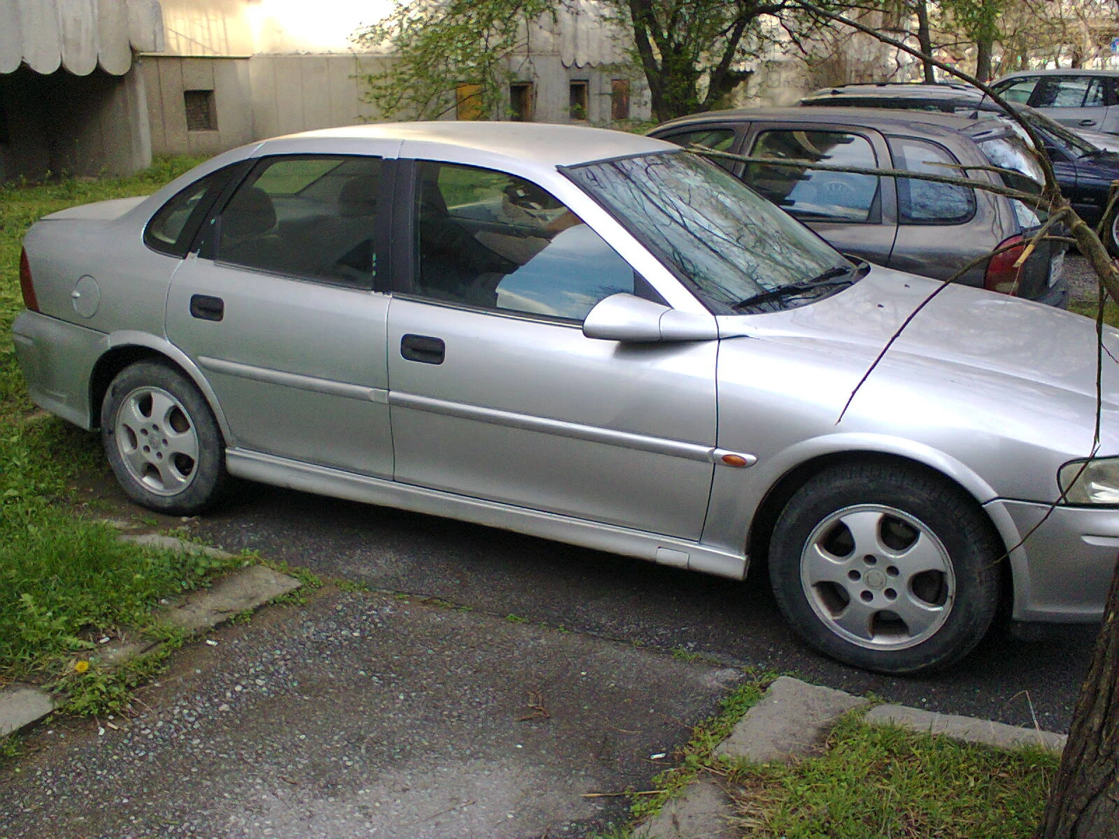 Opel Vectra 2.0 TD - 82 коня КЛИМАТИК - изображение 5