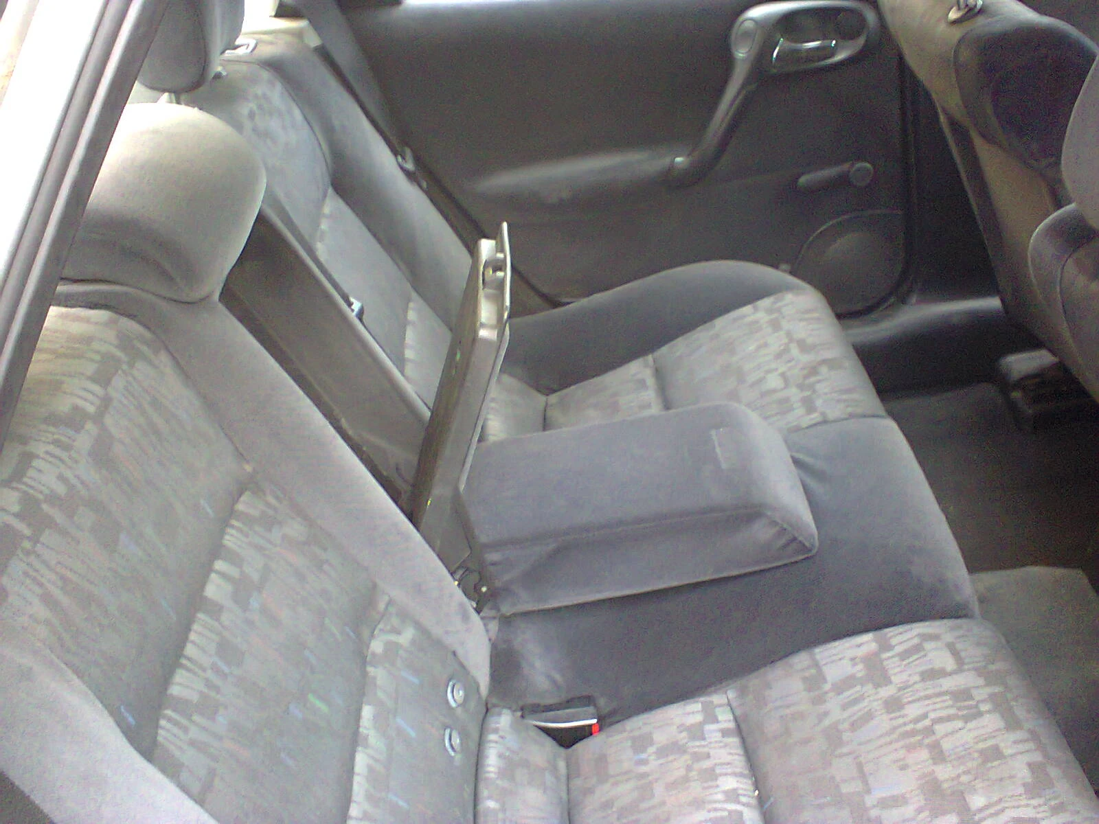 Opel Vectra 2.0 TD - 82 коня КЛИМАТИК - изображение 8