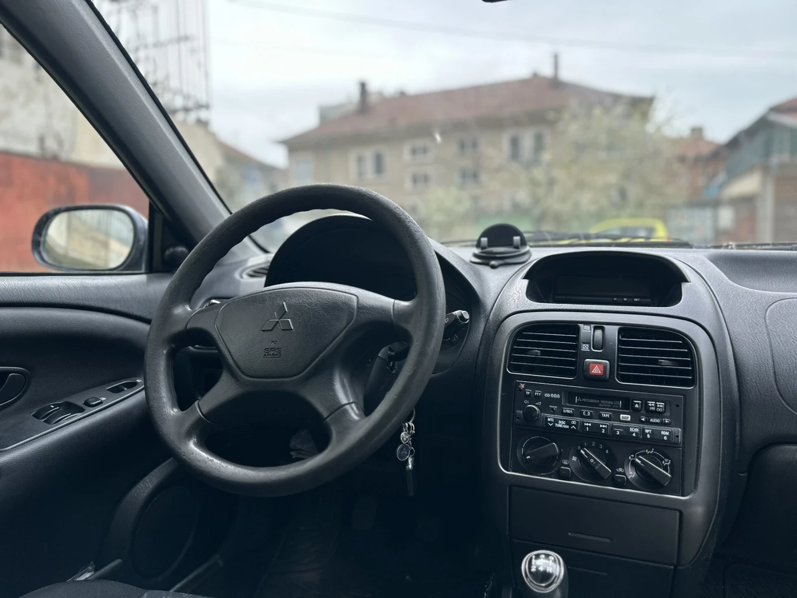 Mitsubishi Carisma  - изображение 9