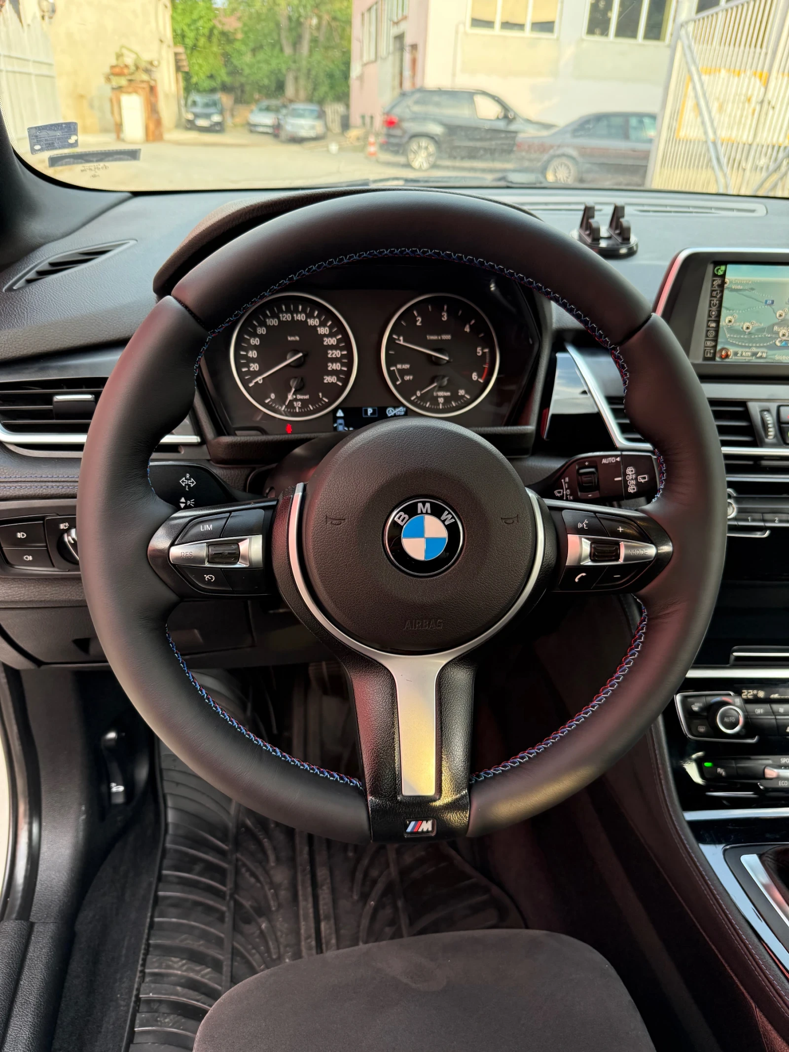 BMW 2 Active Tourer 218d M SPORT - изображение 6