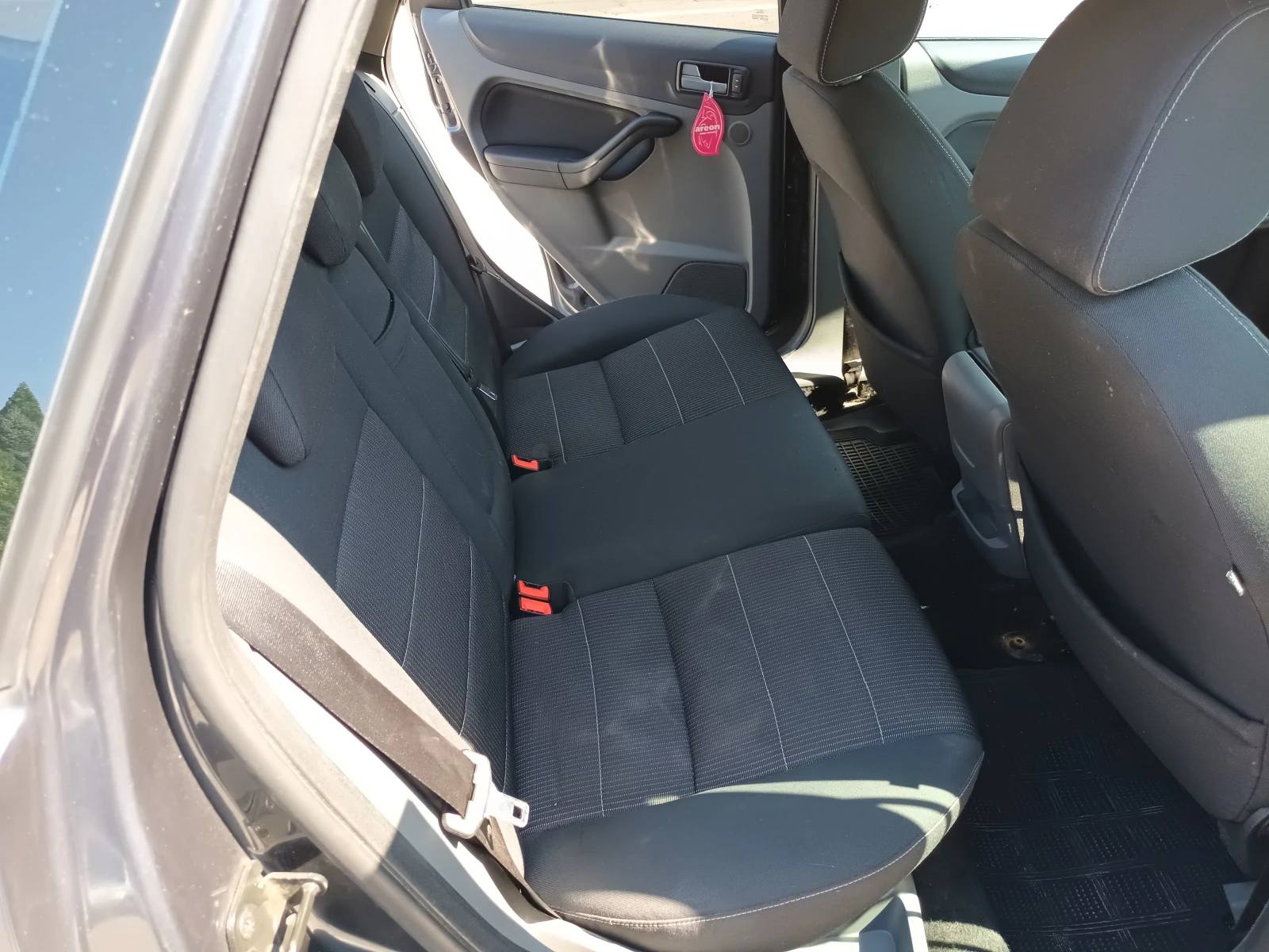 Ford Focus 2.0TDCi/FACELIFT - изображение 9