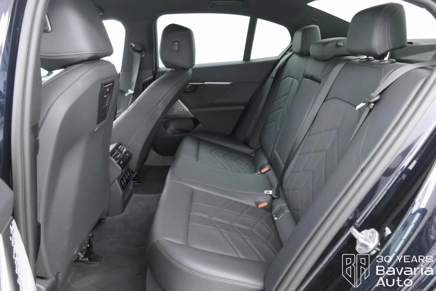 BMW 520 d xDrive M Sport Paket - изображение 6