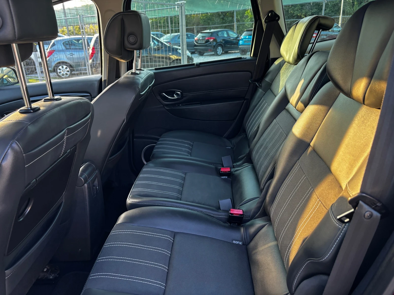Renault Scenic 7 места автопилот навигация камера - изображение 8