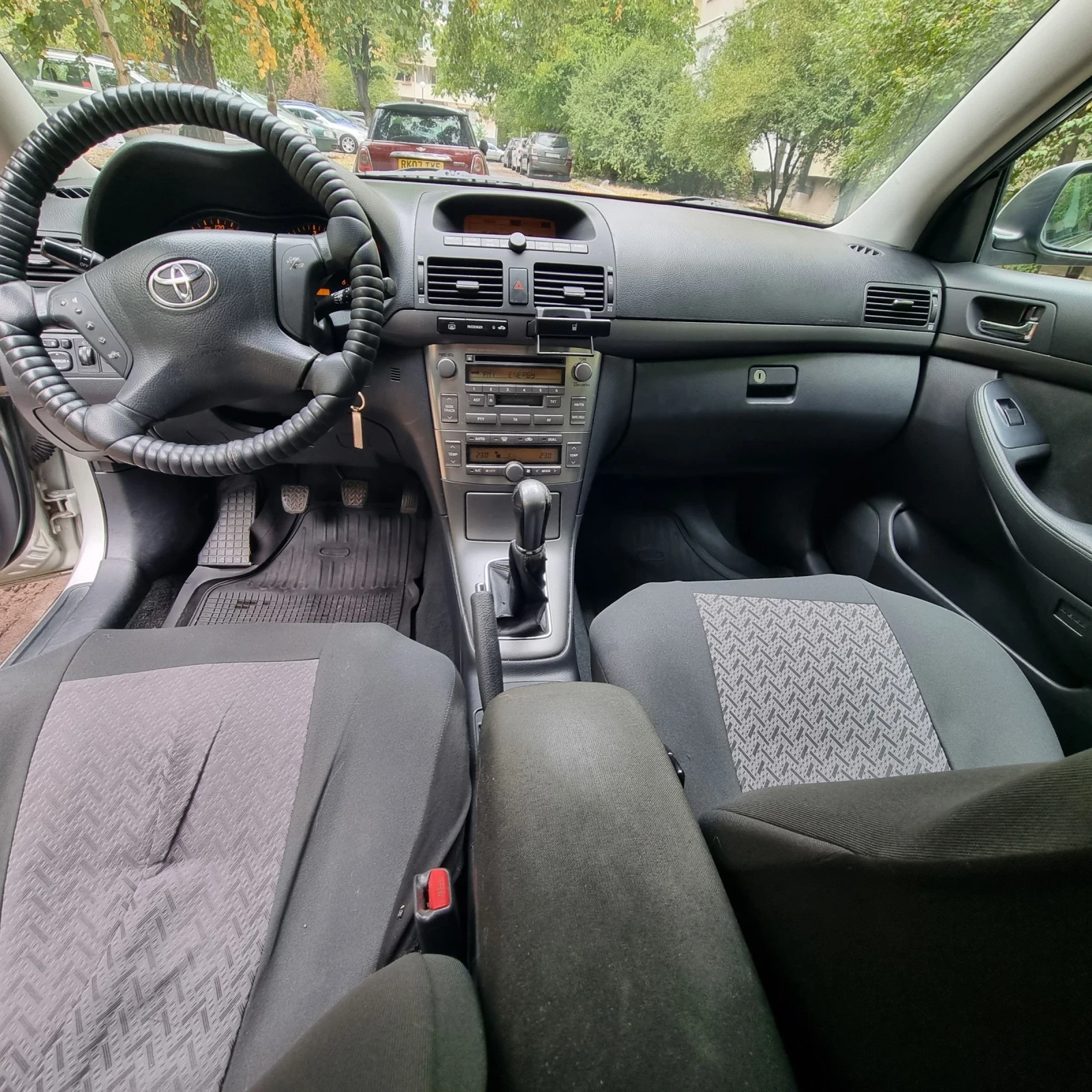 Toyota Avensis  - изображение 7