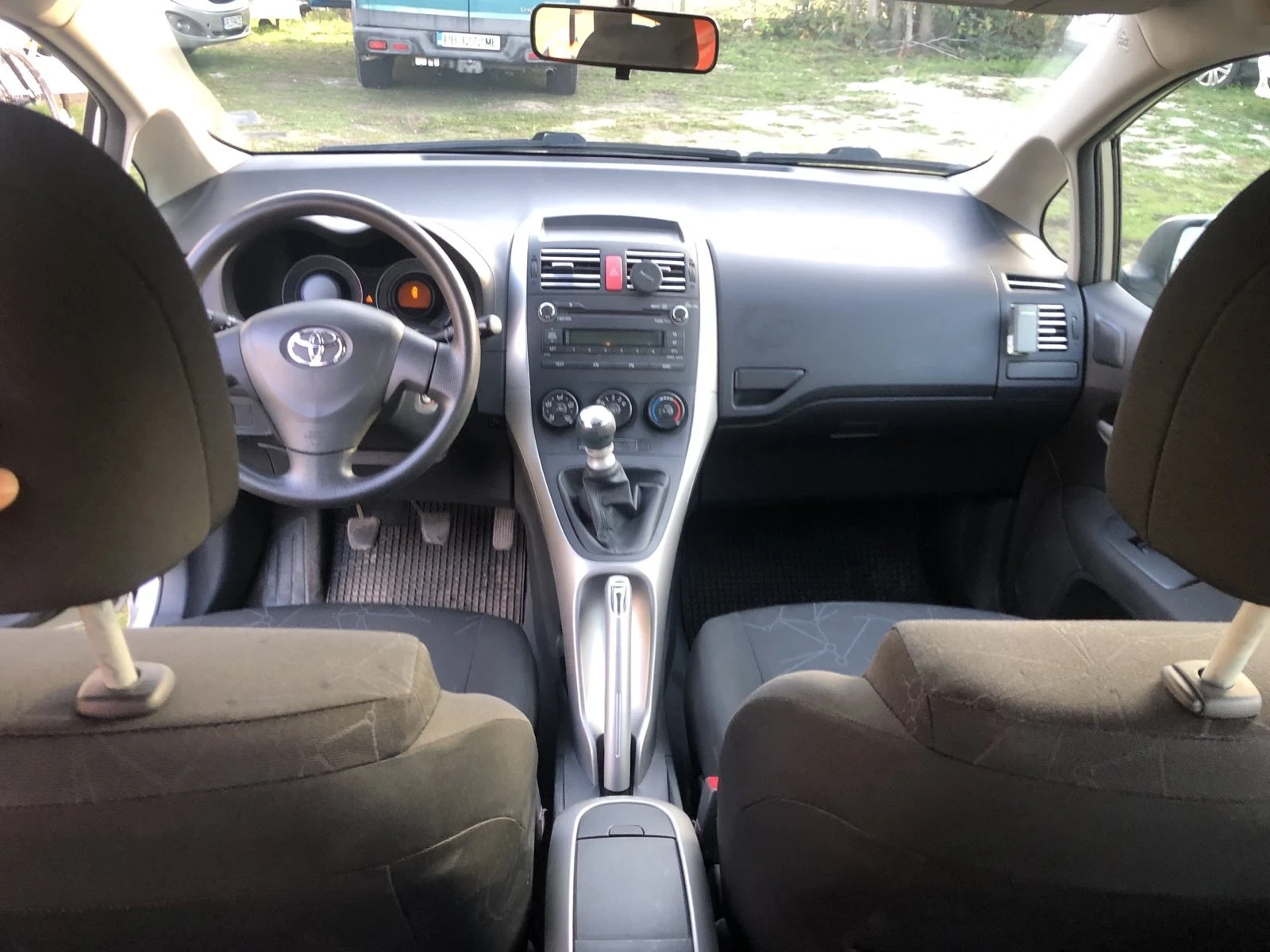 Toyota Auris  - изображение 4