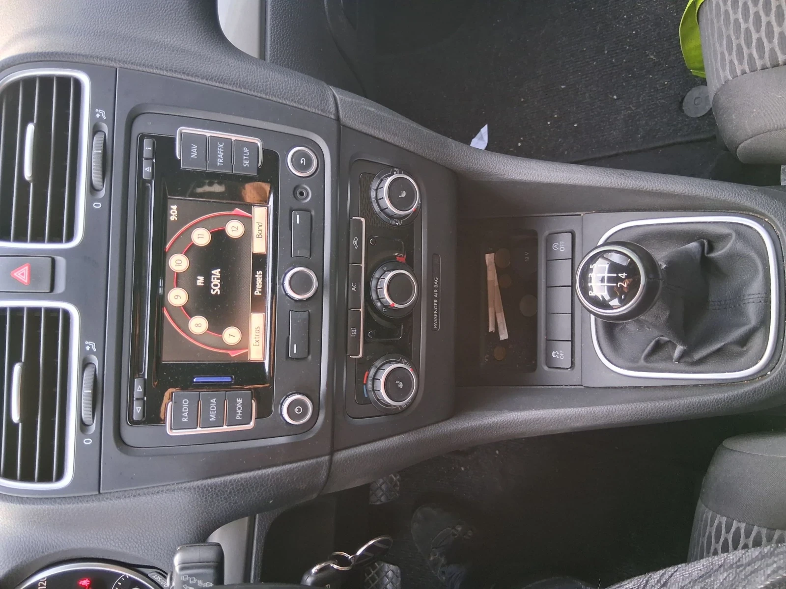 VW Golf 1.6тди 105коня мулти волан  - изображение 6