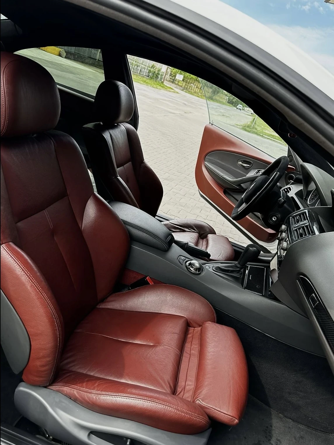 BMW 645 (ВИДЕО)  * NAVI* * ПАНОРАМА* * РЕКАРО* * ПОДГРЕВ* , снимка 6 - Автомобили и джипове - 53898018