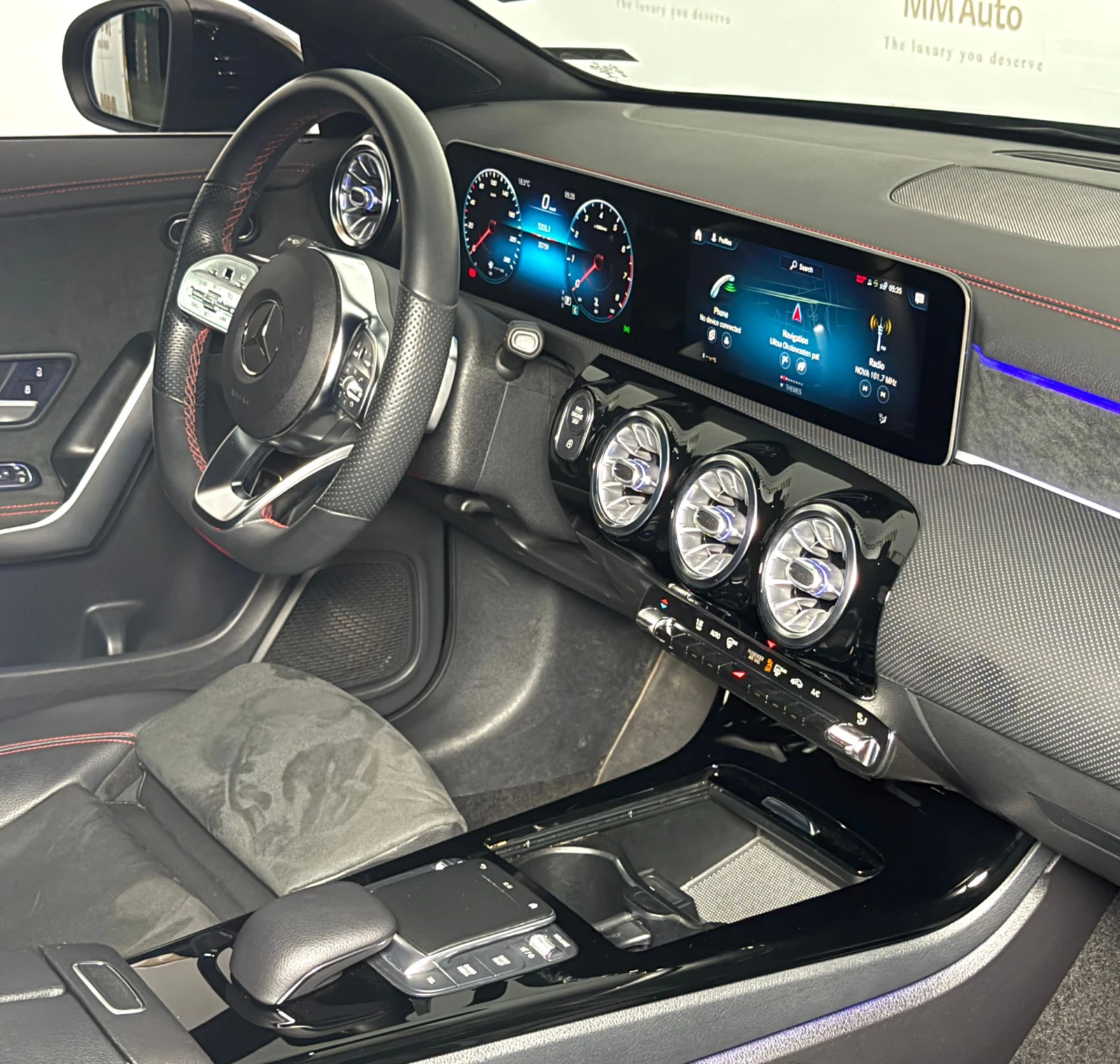 Mercedes-Benz CLA 220 4Matic* AMG* Camera - изображение 10