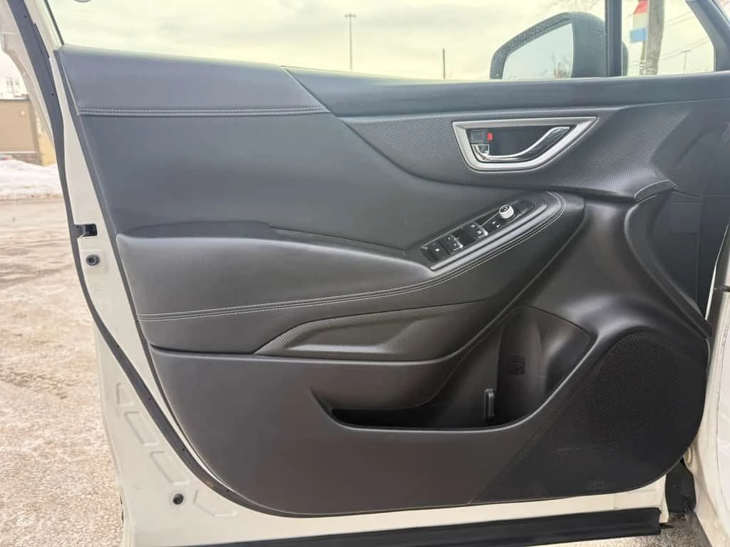 Subaru Forester * No Accidents l 2.5L l 4Cyl l AWD l X Mode l BSM , снимка 11 - Автомобили и джипове - 53735949