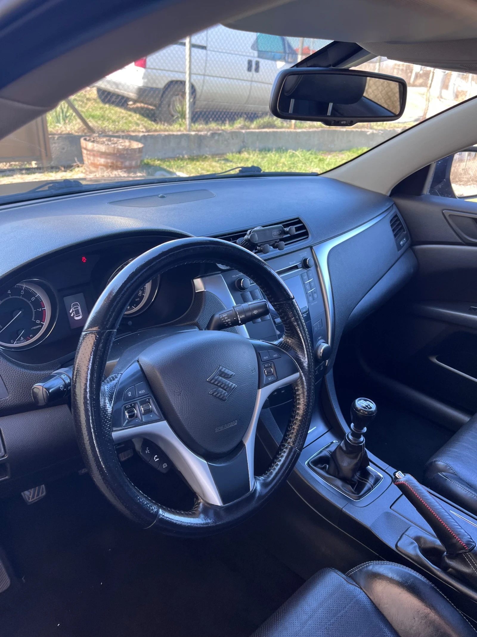 Suzuki Kizashi Sport , снимка 12 - Автомобили и джипове - 53902694