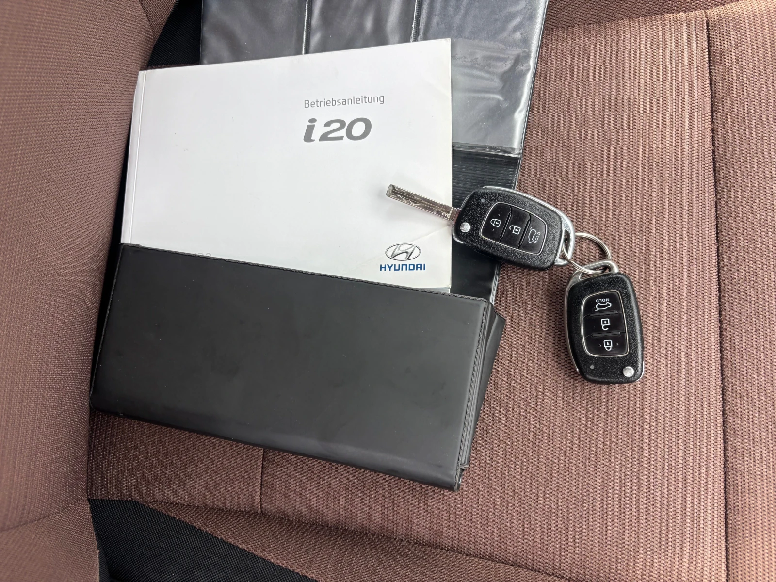 Hyundai I20 EURO-6/Led, снимка 10 - Автомобили и джипове - 54767616