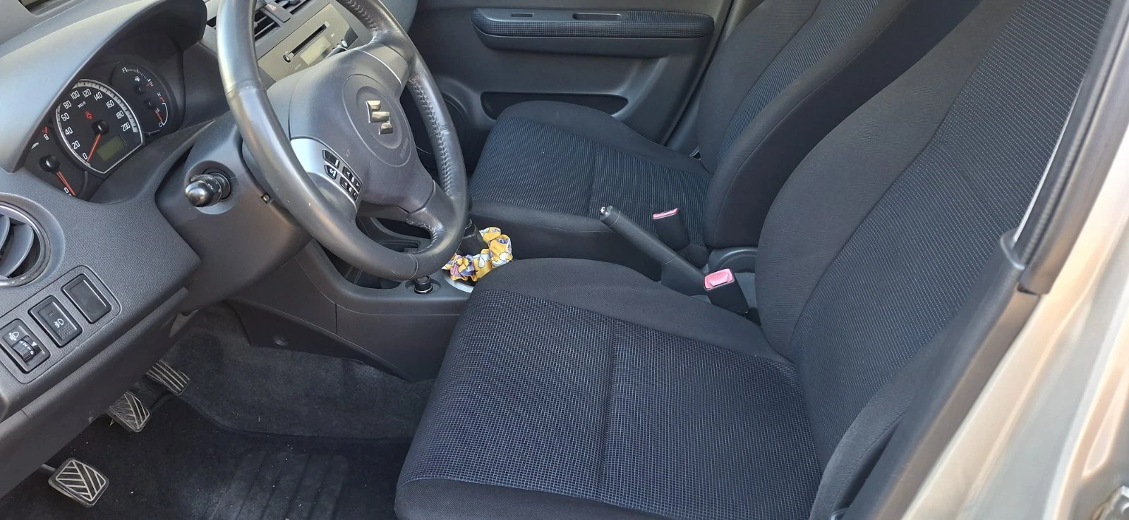 Suzuki Swift, снимка 13 - Автомобили и джипове - 56211231
