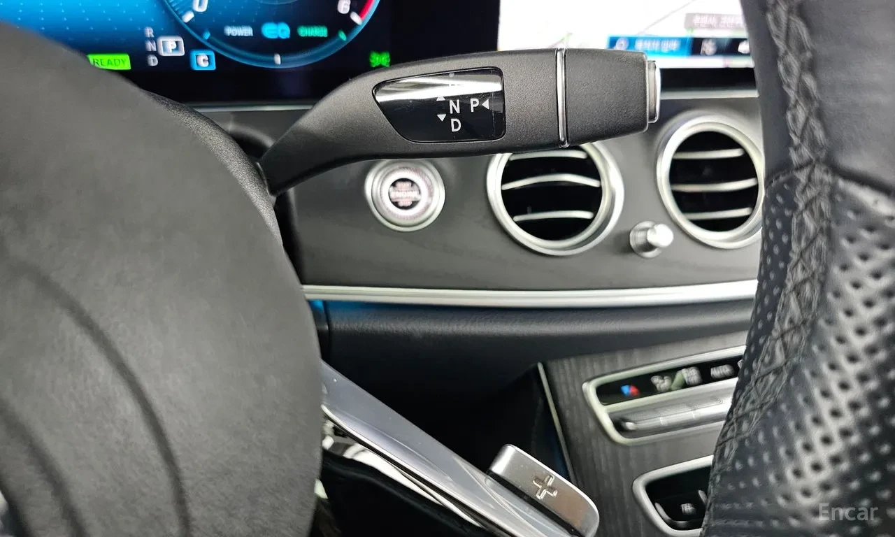 Mercedes-Benz E 220 AMG ПАКЕТ, снимка 15 - Автомобили и джипове - 55429864