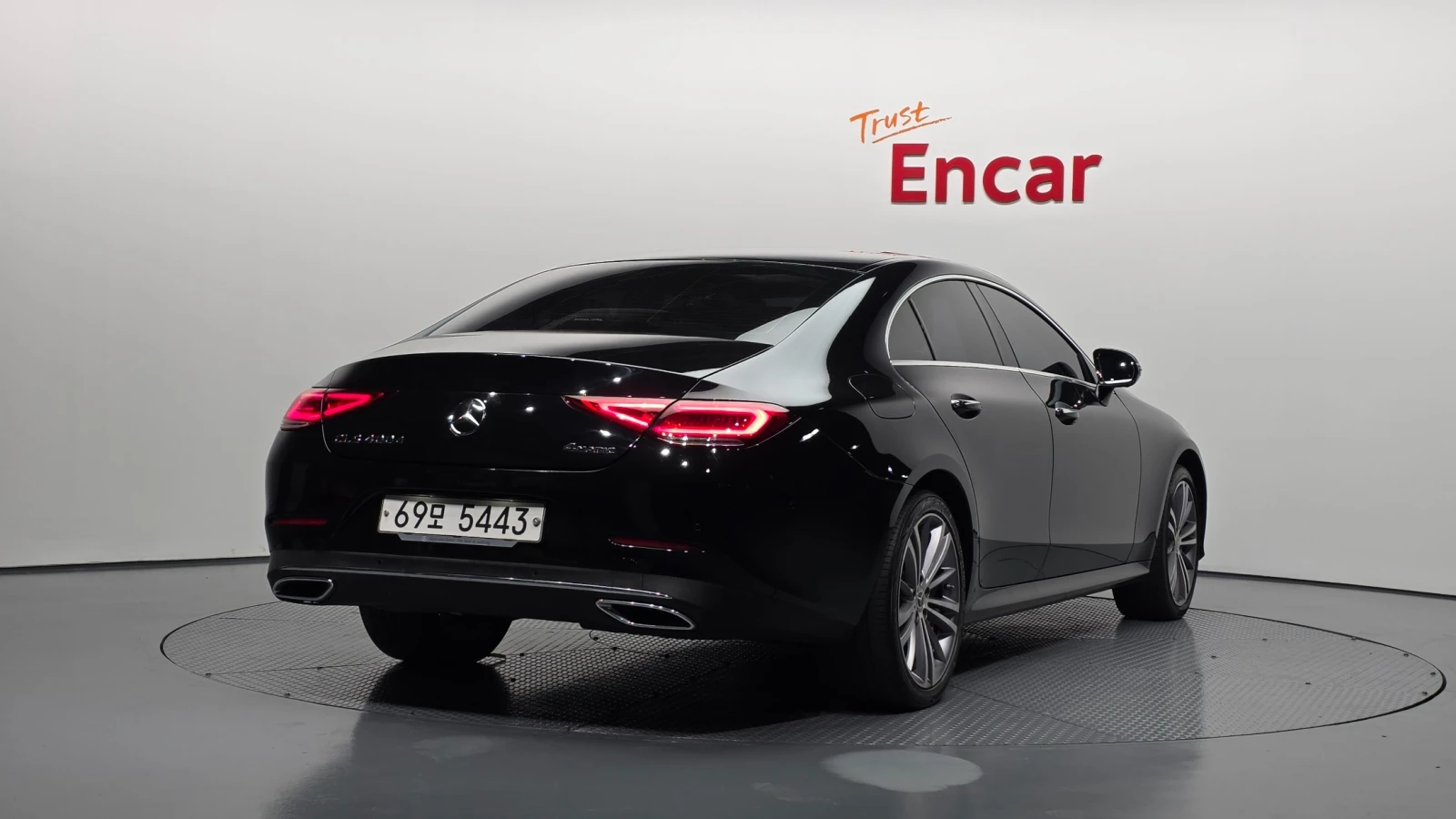 Mercedes-Benz CLS 400 d 4MATIC, снимка 2 - Автомобили и джипове - 55477927