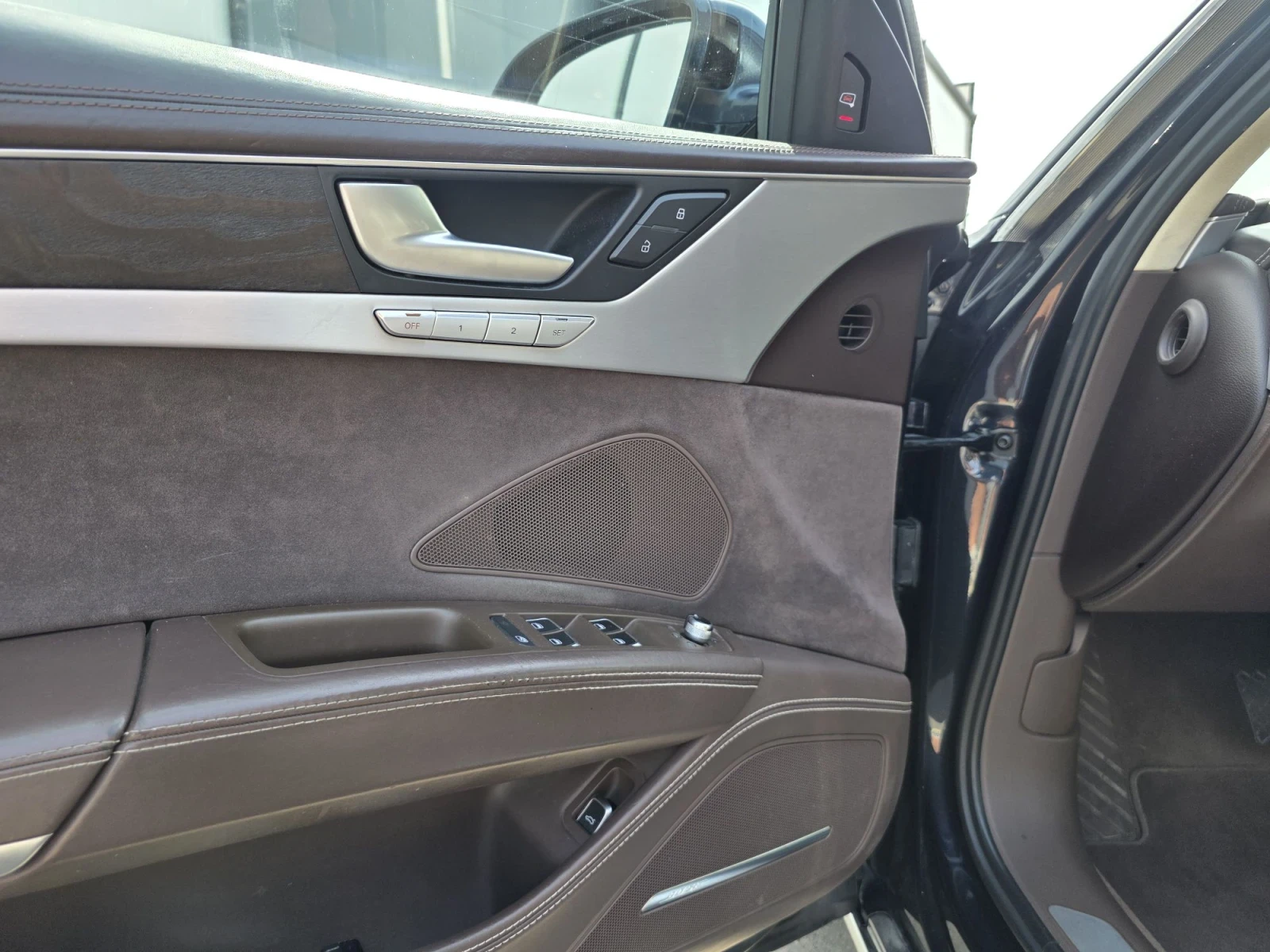 Audi A8 4.2TDI MATRIX, снимка 8 - Автомобили и джипове - 55857334