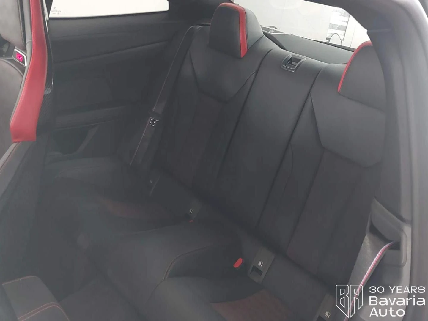 BMW M4 CS Coupe Sportautomatic, снимка 8 - Автомобили и джипове - 55903761