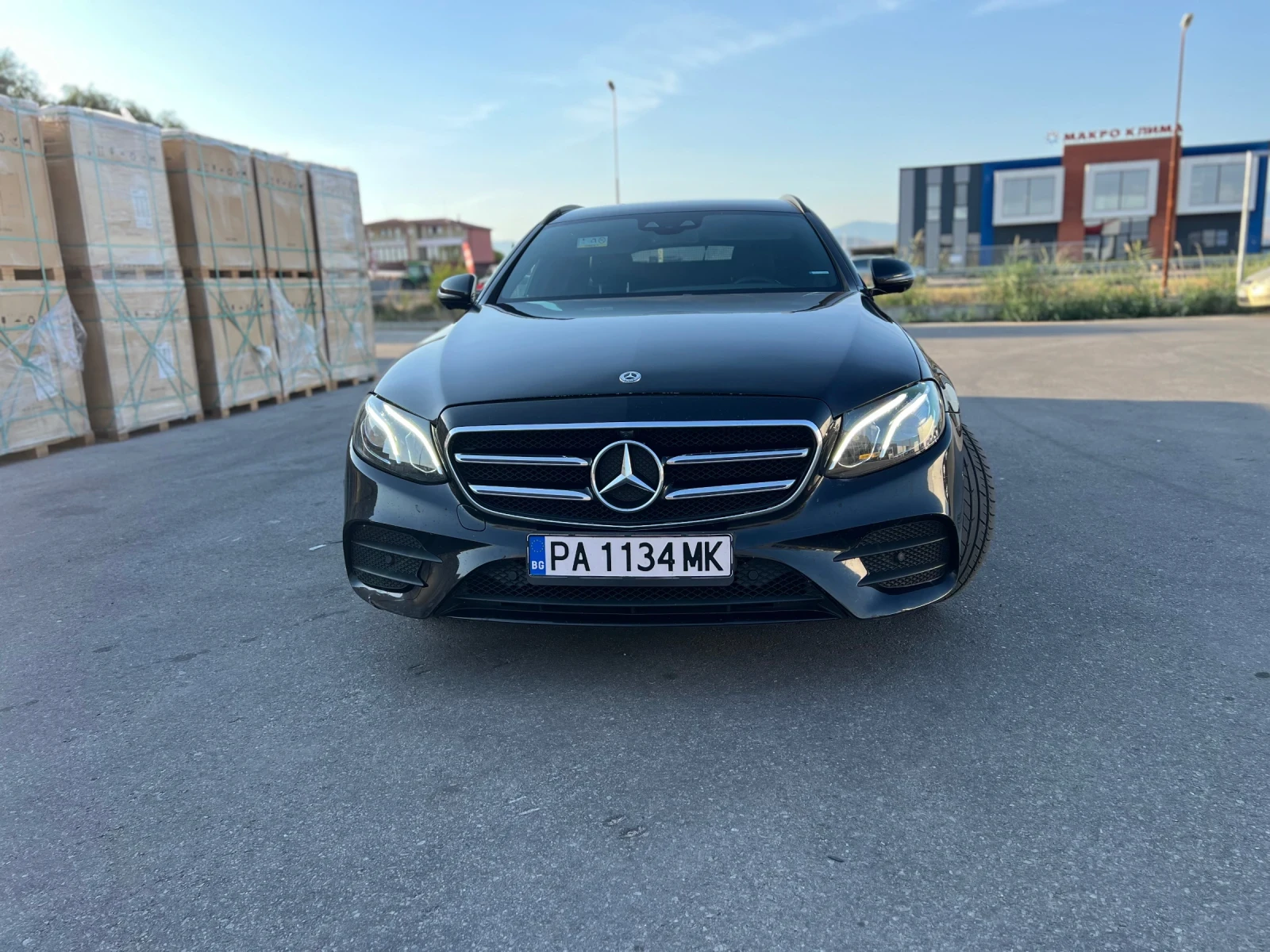 Mercedes-Benz E 220 W213 360* headup* NAVI* LED* CAMERA, снимка 3 - Автомобили и джипове - 56014973