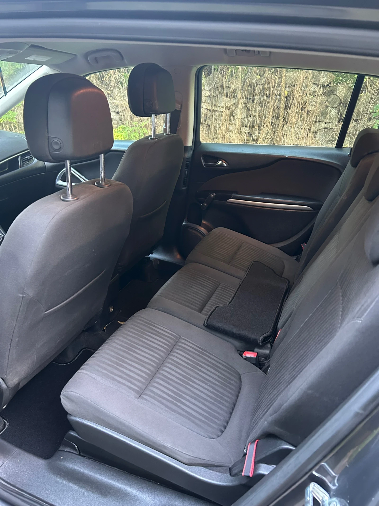 Opel Zafira 2.0дизел евро 5, снимка 8 - Автомобили и джипове - 56316578