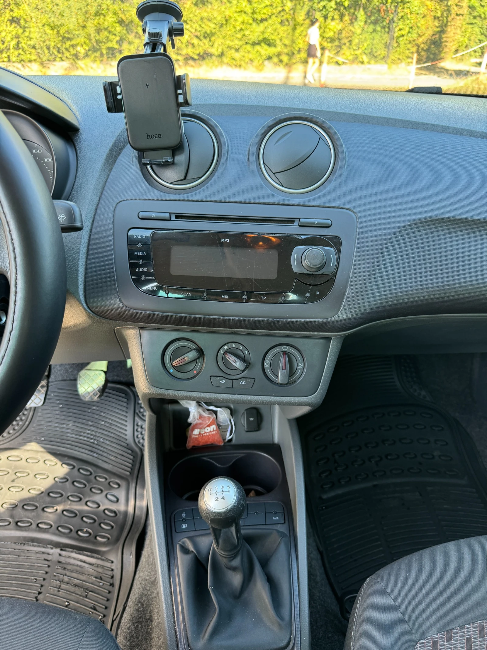 Seat Ibiza, снимка 7 - Автомобили и джипове - 56431011