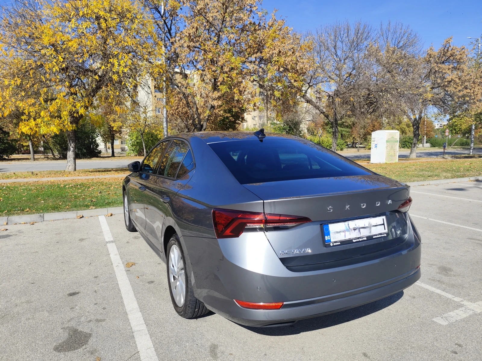 Skoda Octavia Style 1.5 TSI, снимка 3 - Автомобили и джипове - 56721418