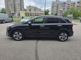 Kia Niro е-Niro/64kWh(204 Hp)Active/Distronic/Navi/Камерa  - 18800 € / 36769.60 лв. - 85422902 2