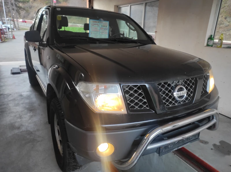 Nissan Navara, снимка 2 - Автомобили и джипове - 48068577