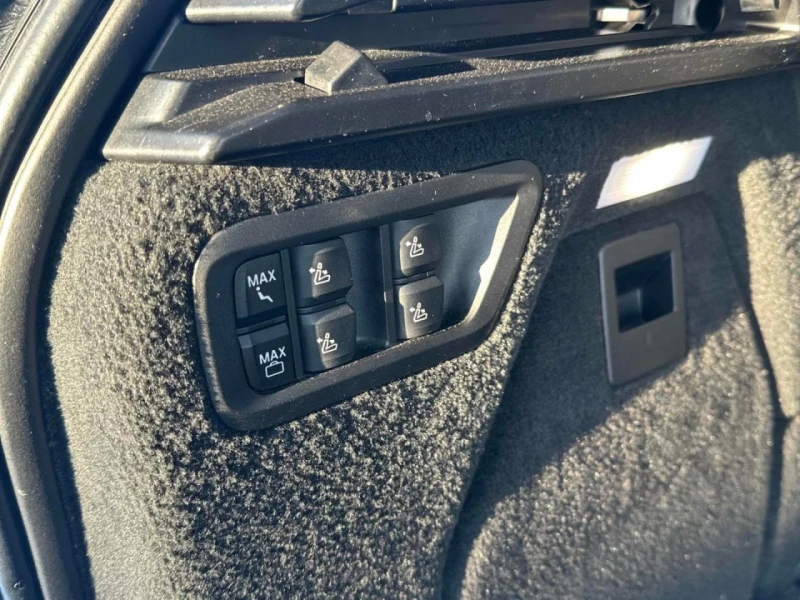BMW X7 M-pkg* Shadow-line* Massage* Distronic* 360View* В, снимка 13 - Автомобили и джипове - 53259797