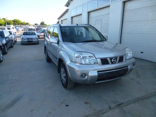 Nissan X-trail 2.2dci NAVI,UNIKAT, снимка 11 - Автомобили и джипове - 18332559