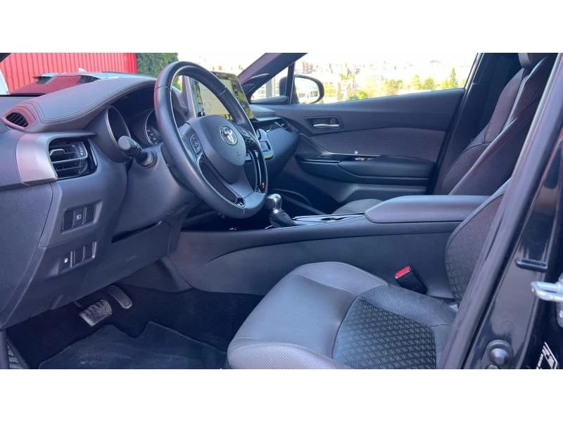 Toyota C-HR 1.8H Classy - изображение 9