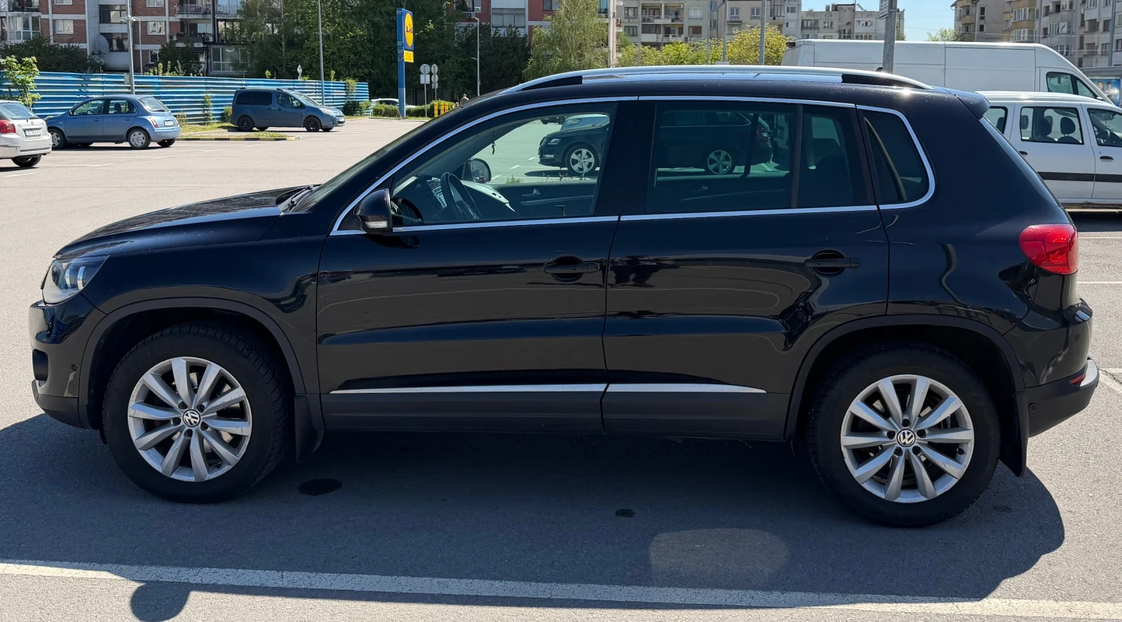VW Tiguan Sport&Style, снимка 5 - Автомобили и джипове - 54445017