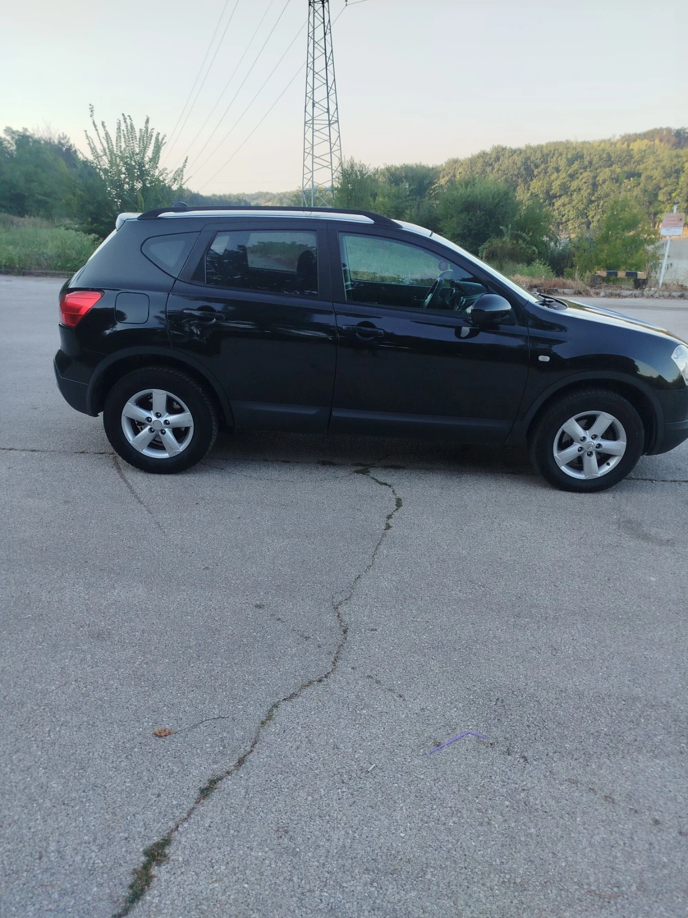 Nissan Qashqai 1.5 dci, снимка 7 - Автомобили и джипове - 55671354