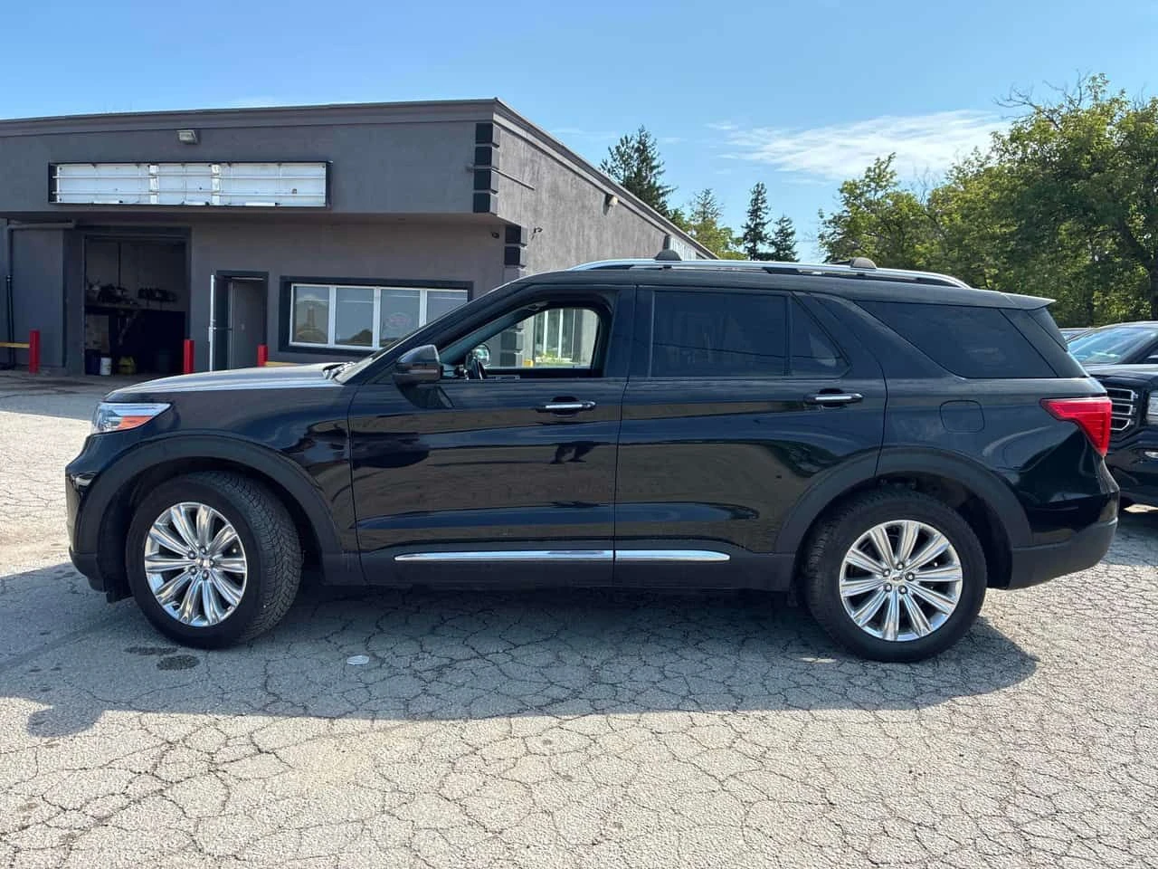 Ford Explorer LIMITED * ДИСТРОНИК* 360 КАМЕРА* ОБУДХВАНЕ* ПАНОРА, снимка 2 - Автомобили и джипове - 55704083