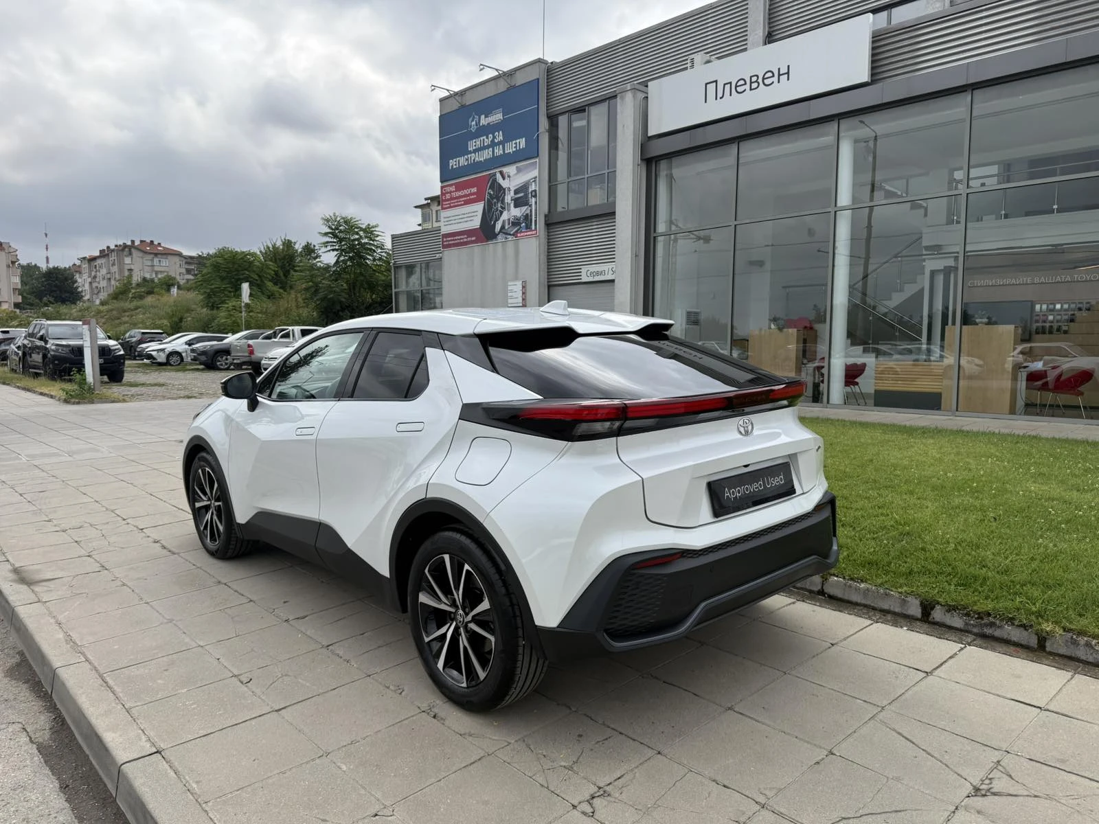 Toyota C-HR 1.8 HEV Club, снимка 5 - Автомобили и джипове - 55843063