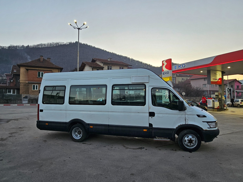 Iveco Daily пътнически, снимка 4 - Бусове и автобуси - 45416646